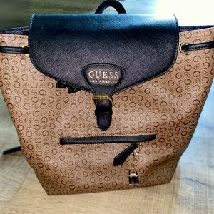 Guess purse/backpack